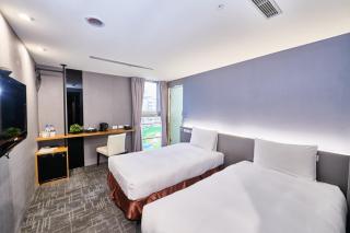 Hotel Leisure 台中輕行旅 - Taichung - 3