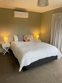 Sunny & Cosy Napier Home! - 3