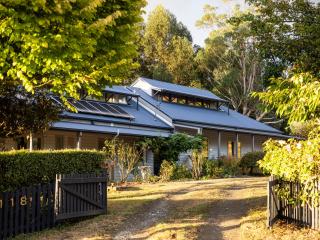 Country Oasis With River Views - 1