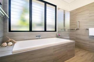 Tranquility by the Lake - Luxury Home Port Douglas - Port Douglas - 2