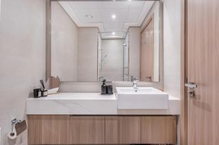 Cozy Studio Getaway In Azizi 17! Sleep 3 Adults - Dubai - 1