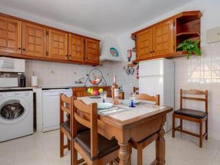 Casa Teresinha with private pool - Montinhos da Luz - 9