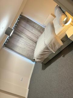 Luxury 2 bedroom Apartment in Manchester City Centre - FREE Parking - 6