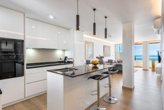 BEACHFRONT -- NEW LUXURY Apartment -- 1ª Linea Playa -- Fuengirola CITY CENTER -- Private PARKING -- Panoramic Sea Views -- - 5