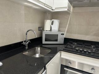Notting Hill, Chic 2 DBL bedroom,1 min walk to Tube - 1