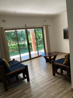 Serviced apartment (3 bedrooms) - Lusaka - 8