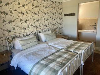 Lalamanzi Trout Cottage - Solar Powered - Underberg - 3