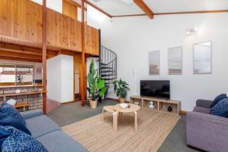 14 Cottesloe - Steps From Beach - Sleeps 2 - Perth - 2