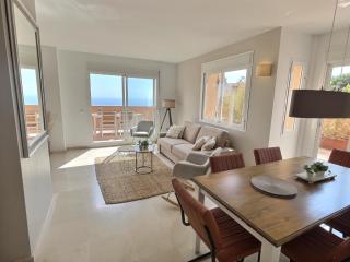 LUXURY ESCAPE - 3BR PENTHOUSE, Breathtaking Views, Pool, in the heart of Costa del Sol! - Sitio de Calahonda - 4