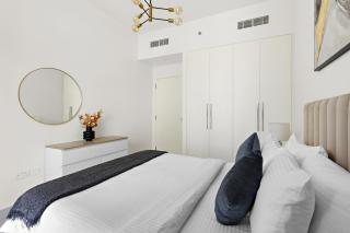 ALiving - Elegant 1BR with Burj Khalifa View, Burj Crown, Downtown - Dubai - 2