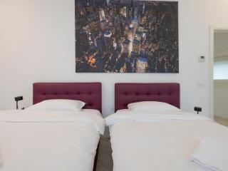 Youhosty - Duomo - Milan - 3
