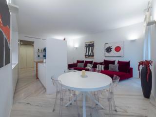 Youhosty - Duomo - Milan - 7