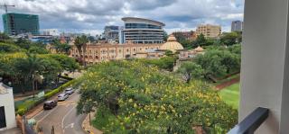 Cozy luxury 2 bedroom apartment-central location - Nairobi - 4