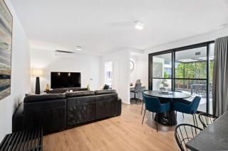 Queen Windsor Isyd - Brisbane - 6