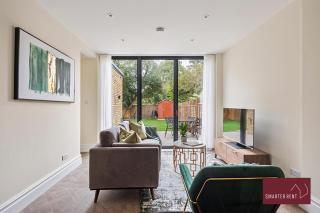 Richmond - Spacious 2 Bedroom Flat - With Garden - 7