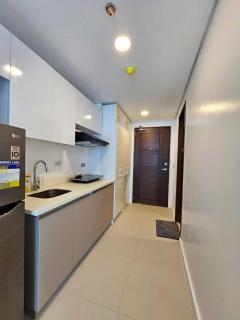 38 Park Ave 2707 - 4