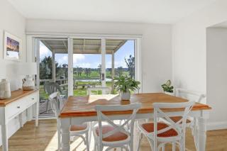 Mollison Park Farm - Emu Flat - 5