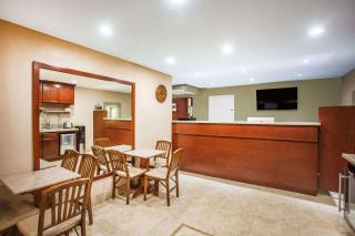 Super 8 by Wyndham Redlands/San Bernardino - Redlands - 8