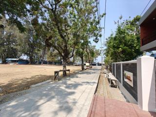 Yogu's Woodside - - 4