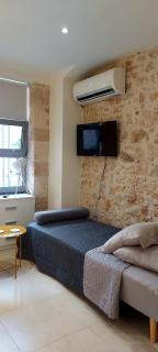 [Bracket] Studio - 3