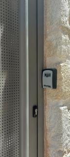 [Bracket] Studio - 8