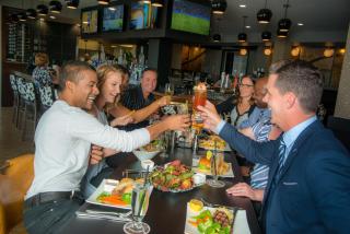 Applause Hotel Calgary Airport by CLIQUE - Calgary - 7