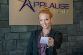 Applause Hotel Calgary Airport by CLIQUE - Calgary - 3