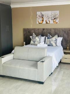 KGADITSE ROAD LODGE - Moletlane - 2