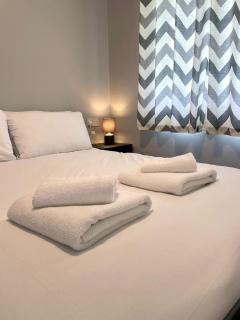 Modern Airy Chalets short walk to beach, Nr Norfolk Broads & Great Yarmouth - 6