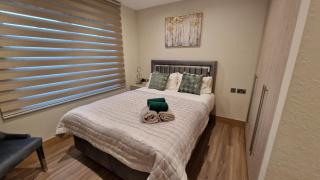 Deluxe House - Barkingside - 4