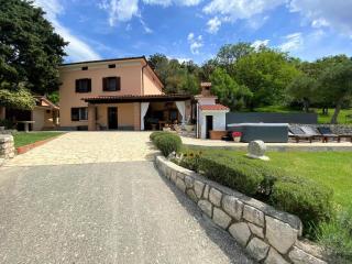 Tolles Ferienhaus in Supetarska Draga mit Gepflegtem Garten - Supetarska Draga - 7