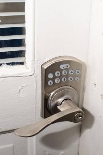 The Studio @CooperYoung- Cozy Apt with Pop of Art - 3