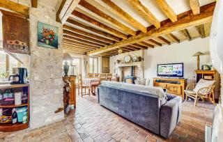 3 Bedroom Nice Home In Lainsecq - Lainsecq - 7