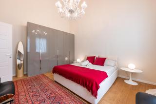 Chic Elegance at Borgo Tommasini Apartment - Parma - 7