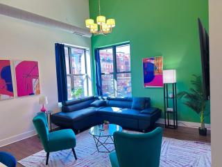 McCormick Place 3BR-2BA unit with Optional Parking - sleeps 8 - Chicago - 0