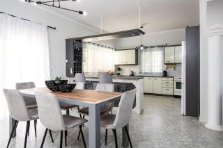Villa Meredith by Villa Plus - Psarou - 5