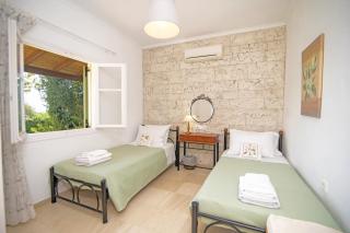 Villa Mistral Cottage by Villa Plus - Ágios Stéfanos - 1