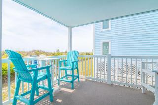 Oceanfront and Modern Top Location on Ocean Blvd w Pool - Myrtle Beach - 2