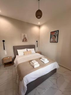 Modh Patras City Centre - Entire Apartment - Patra - 8