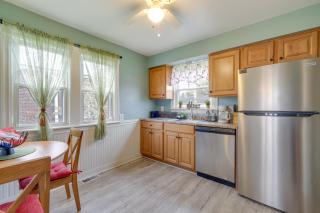 Inviting Vacation Home 2 Mi to Mill Creek Falls! - Garfield Heights - 1