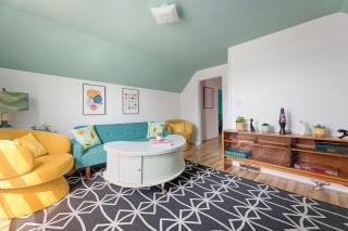 Vintage Vibes Duplex Downtown Beach AC Restaurants - Traverse City - 9