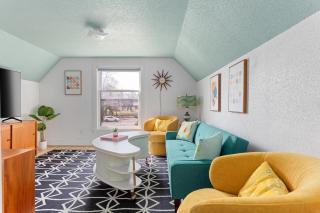 Vintage Vibes Duplex Downtown Beach AC Restaurants - Traverse City - 1