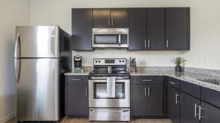 Landing at AP The Spectrum Apartments - 1 Bedroom in Chamberlayne Industrial Center - 2
