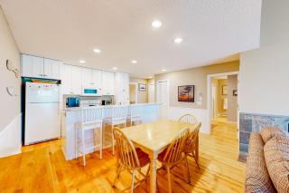 Beach Comber 13/14 - 3