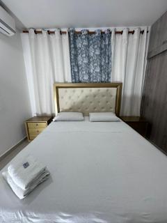 lujoso apartamento central con tres Aires acondicionados y parqueo - 6