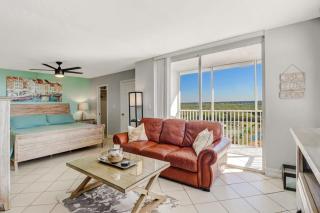 Penthouse Views - Steps From the Shore 2001 - Bonita Springs - 5