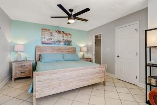 Penthouse Views - Steps From the Shore 2001 - Bonita Springs - 1