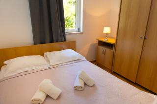 Apartmani Tona - Gradac - 1