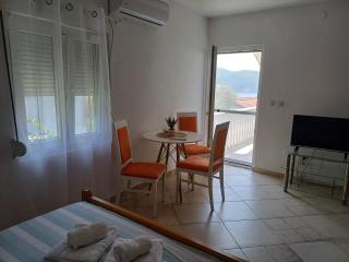 Apartments Papan - Petrovac na Moru - 1
