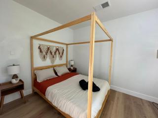 Magical 5BR W Pool, Hot Tub, Lake, Basketball Court - 6